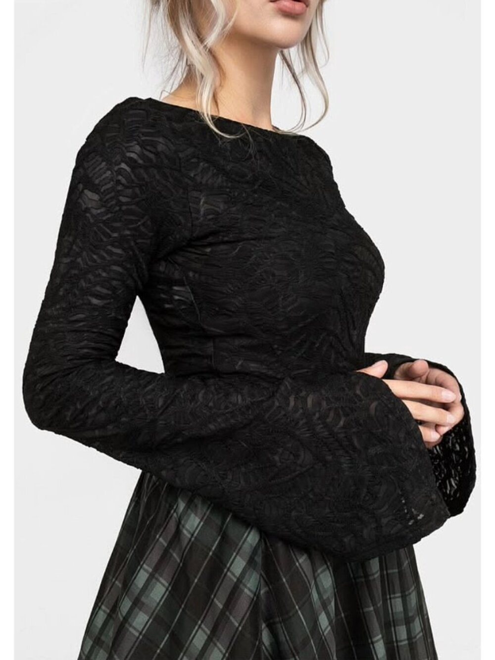 DISTURBIA Reinette textured flute sleeve top - Picture 3 of 9